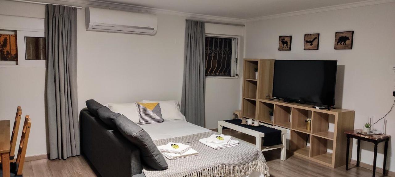 Zeus Studio On Palamidi Foothills Nafplio Exterior photo